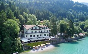 Lago Park Hotel